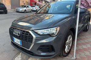 Audi Q3 35 TDI quattro Business