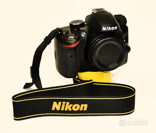 NIKON D3200 - meno di  4.000 scatti