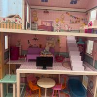 Casa delle bambole/barbie in legno