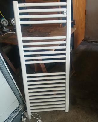 scaldasalviette elettrico  120x50