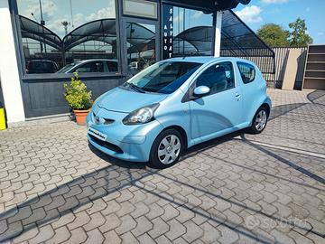 Toyota Aygo 1.0 12V 3 porte uni-pro