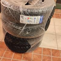Gomme termiche 215/65 R17