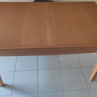 Tavolo allungabile a tendina