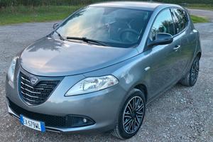 Lancia Ypsilon 1.2 69 CV 5 porte Platinum