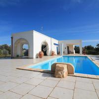 VILLA SINGOLA A OSTUNI