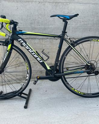 Bici da corsa Montana