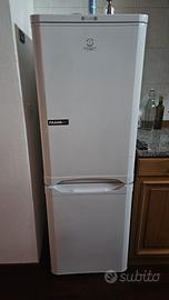 Frigo INDESIT con 3 Cassetti