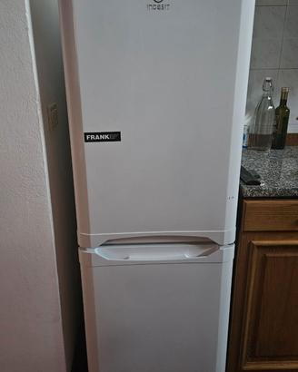 Frigo INDESIT con 3 Cassetti
