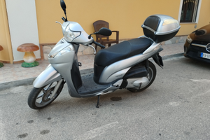 Scooter Honda SH 300