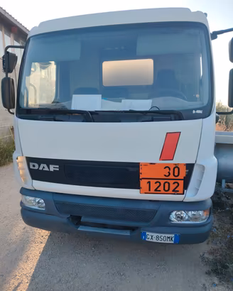 autocisterna daf Lf 45 180