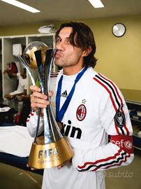 Fotografia Milan Maldini con il trofeo Fifa world 
