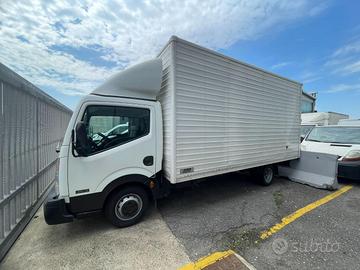 NISSAN CABSTAR 35 CON CASSA