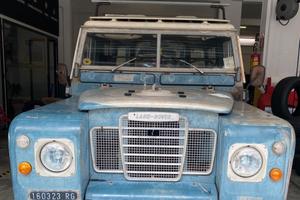 Land Rover Defender 1981