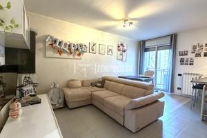 TRILOCALE MODERNO CON BOX INCLUSO NEL PREZZO