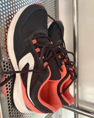 scarpe da ginnastica