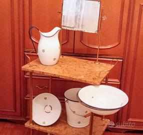 Servizio Toilette Antica
