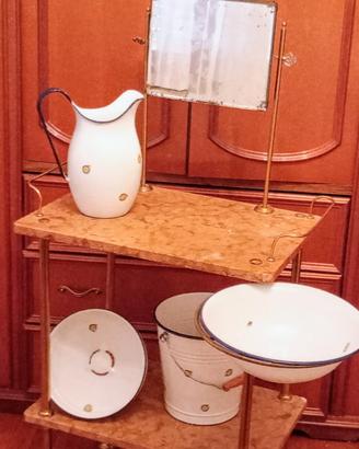 Servizio Toilette Antica