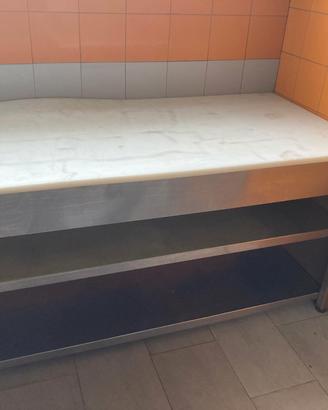 Tavolo in acciaio inox con top in teflon 