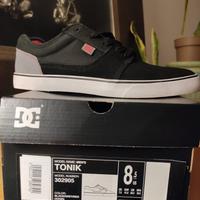 Scarpe DC shoes nero logo rosso n. 41