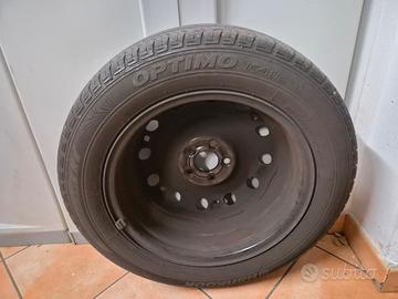 Ruote complete estive 195/60 R15 84T Hankook