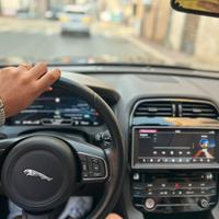 Jaguar F-pace suv