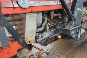 Masey ferguson 1080 con caricatore