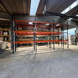 Scaffale per magazzino