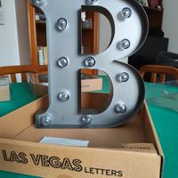 lettera luminosa B a led