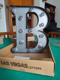 lettera luminosa B a led
