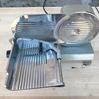 Affettatrice vintage, perfettamente funzionante