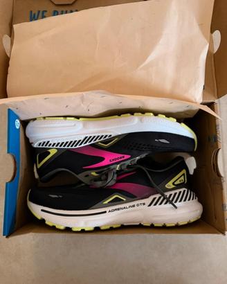 brooks adrenaline GTS 23