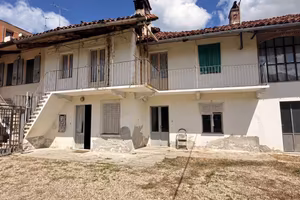 Rustico / Casale di 200 m² con 4 locali a Racconig