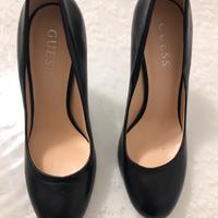 Scarpe Decolte’ nere donna marca Guess