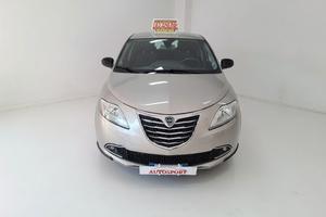 lancia Ypsilon automatica 