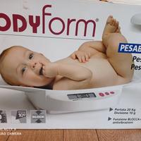 Bilancia pesa neonato 