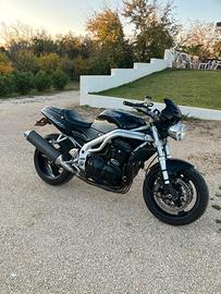 Triumph speed triple