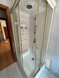 Doccia idromassaggio bagno turco