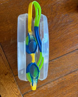 Occhialini di piscina