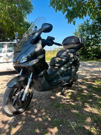 Piaggio X9 500