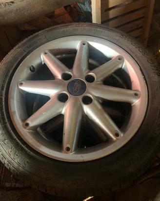 Cenchi e gomme da 16’’