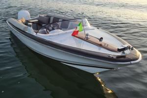 Crestliner 1967 d’epoca restaurato, Evinrude 85cv