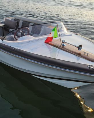 Crestliner 1967 d’epoca restaurato, Evinrude 85cv