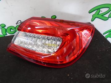 FANALINO POSTERIORE DESTRO QUATTROPORTE 2022