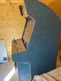 Cabinato arcade