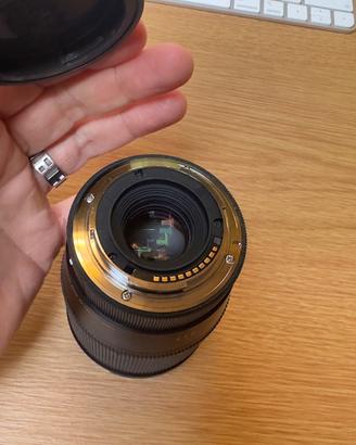 Obiettivo Sigma 16mm f/1attacco Sony E mount