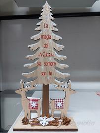 albero in legno con scritta 