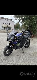 Yamaha YZF-R125 monster energy