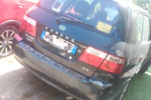 Kia carens