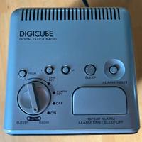 Radiosveglia FM/AM Digicube ICF-C10W anni ’80