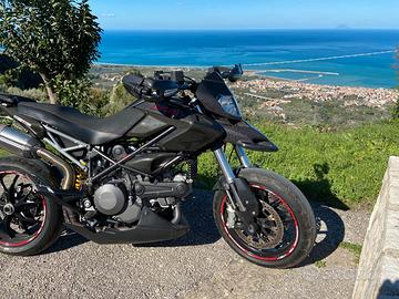 Hypermotard 796 